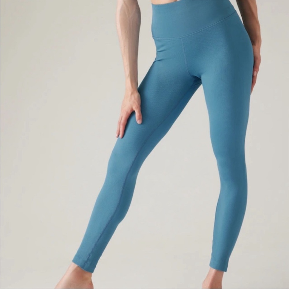 NWOT Athleta Aurora Seamless Leggings size‎ Small